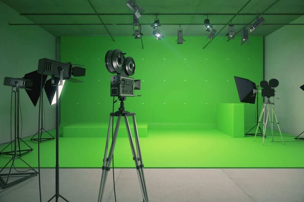 סטודיו לצילום וידאו עם מסך ירוק
